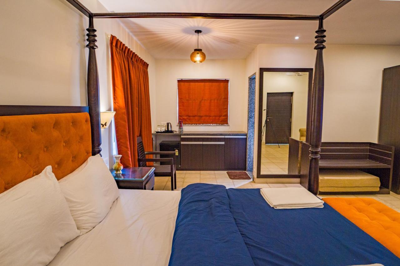 Marine Studios Le Pension Кандолим Экстерьер фото