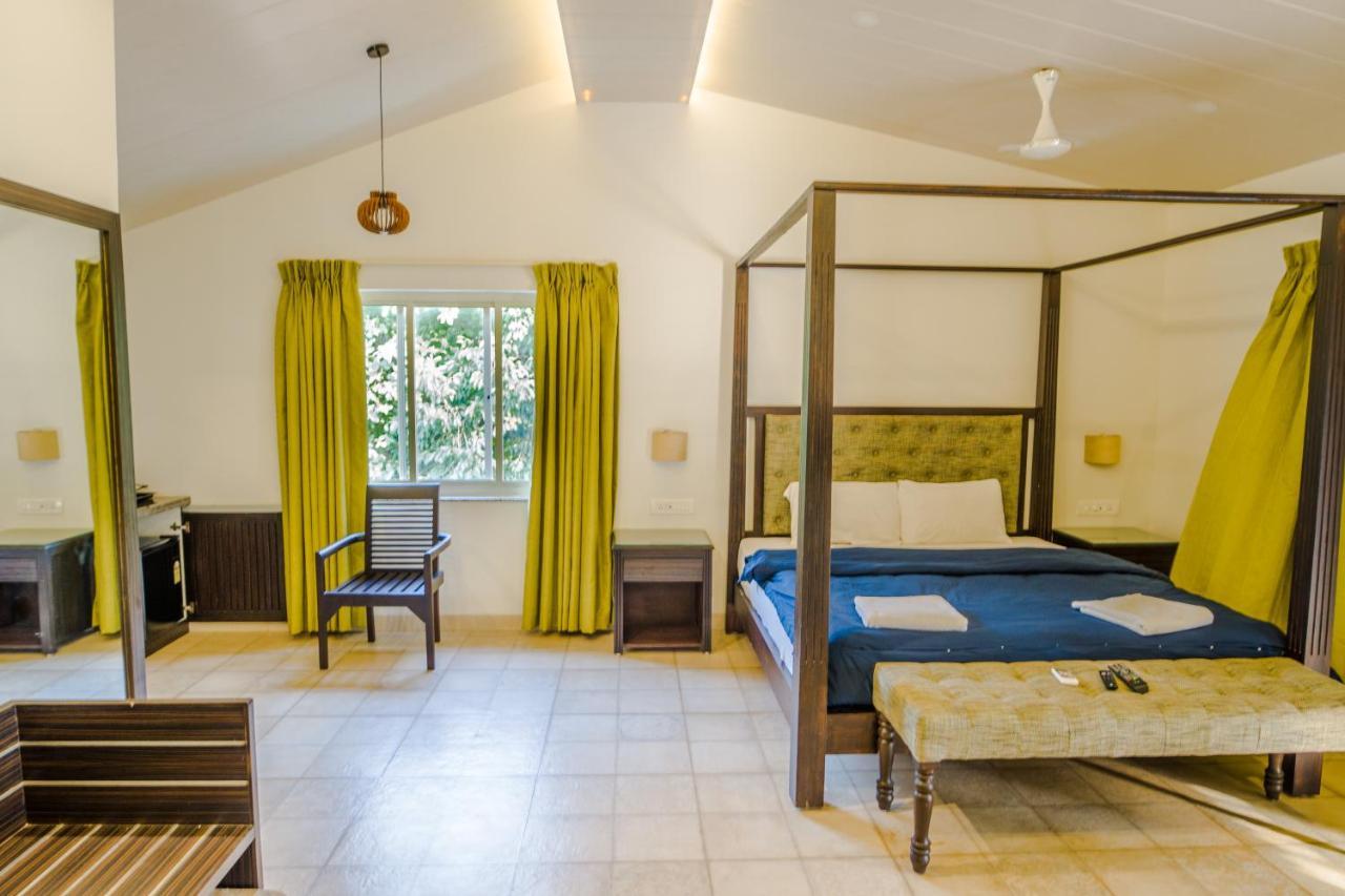 Marine Studios Le Pension Кандолим Экстерьер фото