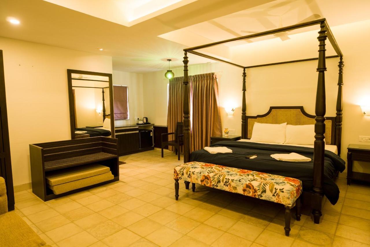 Marine Studios Le Pension Кандолим Экстерьер фото