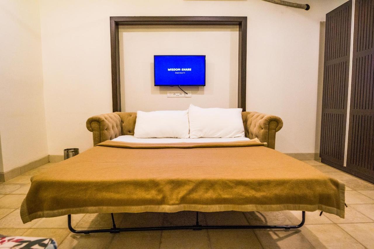 Marine Studios Le Pension Кандолим Экстерьер фото