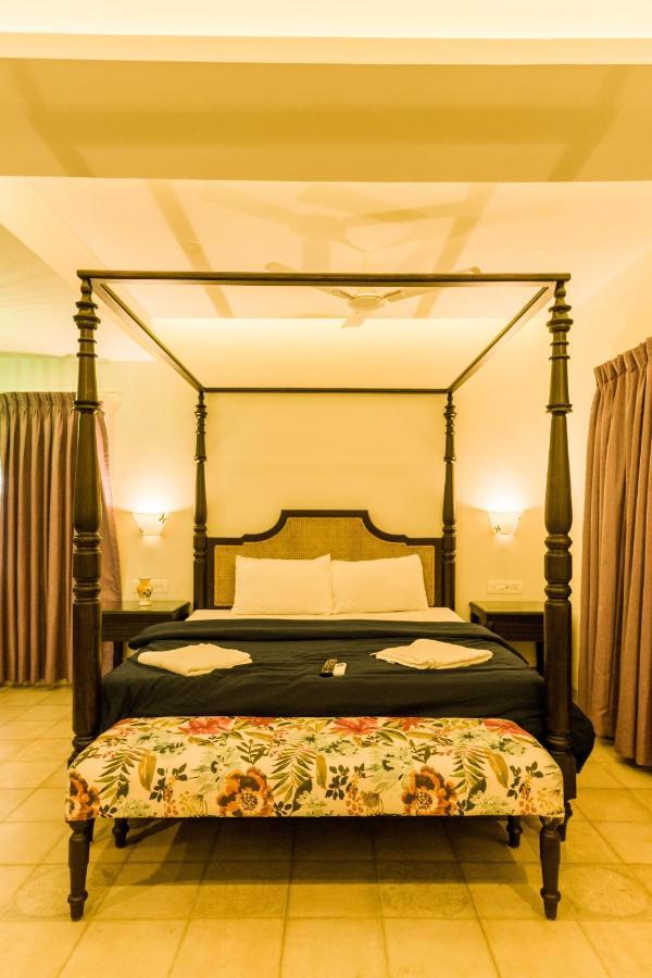 Marine Studios Le Pension Кандолим Экстерьер фото